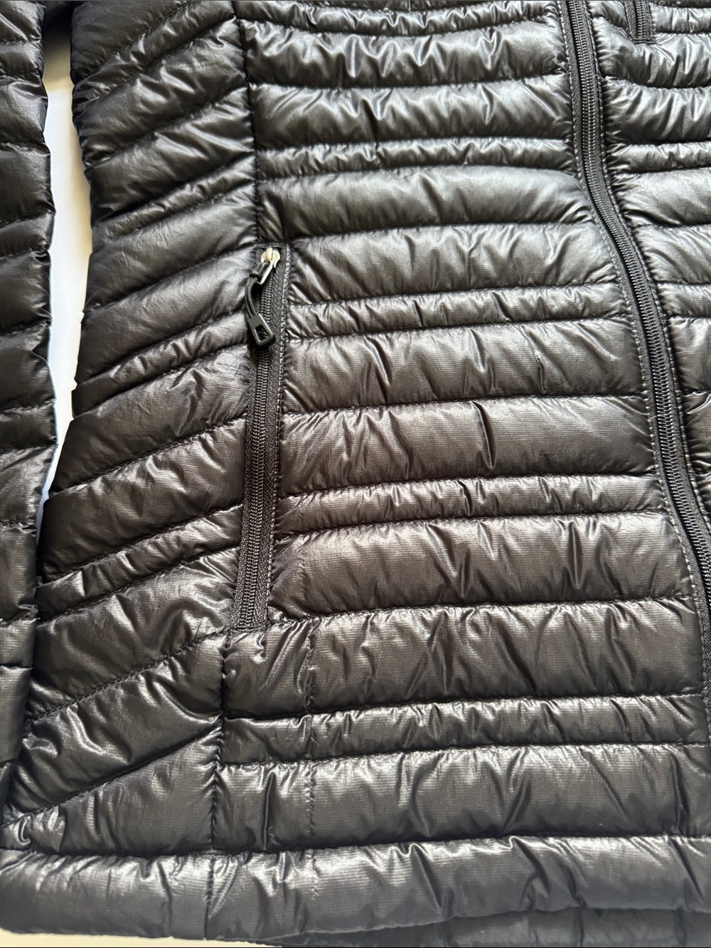 Patagonia Women's ultralight down puffer jacket size XS Black - Picture 6 of 12